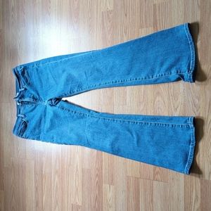 Denim Forum Jane mid rise bootcut, vintage blue